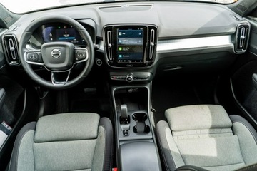 Volvo XC40 Crossover Facelifting 2.0 B4 197KM 2024 Volvo XC 40 B4 197KM FV23%, zdjęcie 14