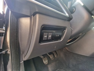 Jaguar XE Sedan 2.0 i4 163KM 2016 JAGUAR XE 2.0D ALU KLIMA KAMERA LED XENON NOWY ROZRZĄD, zdjęcie 28