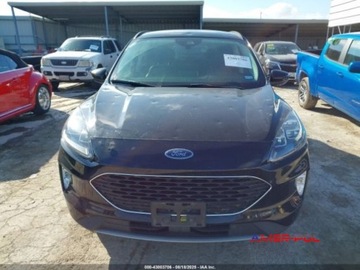 Ford Kuga III 2022 Ford Kuga 2022 r., 2,0L TITANIUM 2.0 Benzyna 250KM, zdjęcie 1