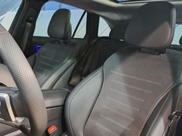 Mercedes GLC C254/X254 Coupe 2.0 200 204KM 2025 MERCEDES-BENZ GLC 200 4-Matic AMG Line 2.0 (204KM) 2025, zdjęcie 3