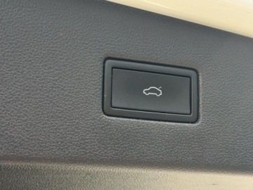 Volkswagen Tiguan Allspace SUV Facelifting 2.0 TSI 190KM 2022 Volkswagen Tiguan Allspace 2.0 TSI 190 KM 4Mot. R-Line DSG, Niski przebieg, zdjęcie 31