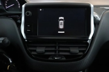 Peugeot 2008 I SUV Facelifting 1.2 PureTech 110KM 2018 Peugeot 2008 1.2 PureTech, Salon Polska, Navi, zdjęcie 17