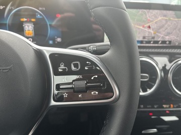 Mercedes Klasa A W177/V177 Hatchback 1.3 200 163KM 2022 Mercedes-Benz A 200 A 200/ Salon PL/ Serwis ASO/ P, zdjęcie 19