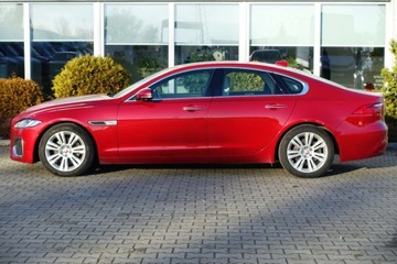 Jaguar XF II Sedan Facelifting 2.0D 204KM 2021 Jaguar XF bezwypek, AWD, panorama, skora, kamera, czujniki, AACarPlay, FV, zdjęcie 2