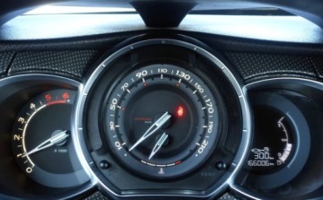 DS 3 Hatchback (Citroen) 1.6 e-HDi 114KM 2013 Citroen DS3 1.6e-HDI 114KM Klimatronik LEDY Serwisowany Oryginalne szyby, zdjęcie 16