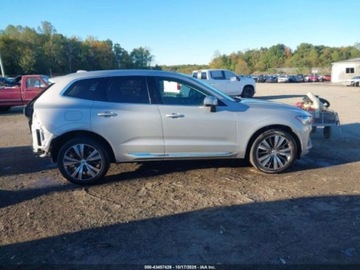Volvo XC60 II 2023 Volvo XC 60 B5 Plus Bright Theme 2023 2.0l 2.0 Benzyna 247KM, zdjęcie 6