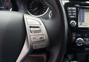 Nissan Qashqai II Crossover 1.6 DIG-T 163KM 2015 Nissan Qashqai 1.6 163KM NAVI kamera PANORAMA zarejestrowany BEZWYPADKOWY, zdjęcie 16