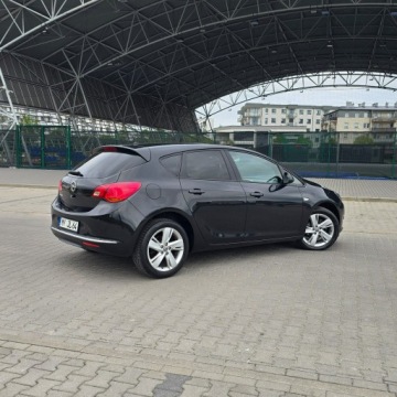 Opel Astra J GTC 1.4 100KM 2013 Opel Astra J 1.4 100KM Selection Manual, zdjęcie 14
