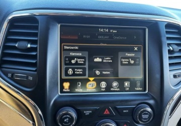 Jeep Grand Cherokee IV Terenowy Facelifting 3.0 V6 CRD 250KM 2014 Jeep Grand Cherokee ORYGINALNY LAKIER 4 x podgrzewane fotele i kierownica, zdjęcie 16