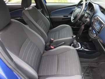 Toyota Yaris III Hatchback 5d Facelifting 2017 1.5 Dual VVT-iE 111KM 2017 Toyota Yaris 1.5 Dual VVT-i, Salon Polska, zdjęcie 8