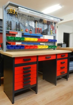 Верстак с расширением инструмента для гаража