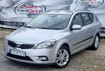 Kia Ceed I Hatchback 5d Facelifting 1.6 DOHC CVVT 126KM 2009 Kia Ceed 1.6 126 KM bezwypadkowy serwisowany salon Polska 1.6 Benzyna 126KM, zdjęcie 3