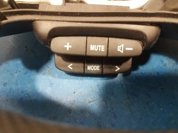 SUZUKI LIANA I VOLANT MULTIFUNKČNÍ