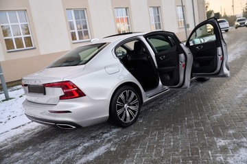 Volvo S60 II Sedan Facelifting 2.0 T4 DRIVE-E 190KM 2019 INSCRIPTION__ KAMERY 360__PANORAMA__HARMAN KARDON, zdjęcie 18