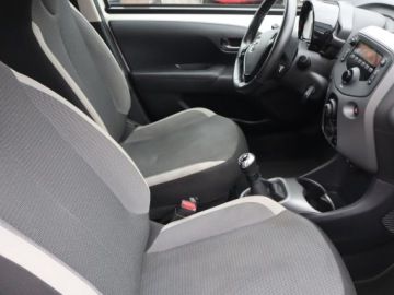 Toyota Aygo II Hatchback 3d Facelifting 1.0 VVT-i 72KM 2020 Toyota Aygo 1.0 VVT-i, Salon Polska, zdjęcie 8