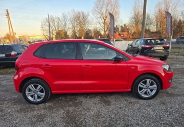 Volkswagen Polo V Hatchback 5d 1.6 TDI-CR DPF 90KM 2013 Volkswagen Polo Volkswagen Polo Match 1.6 TDI 90 KM PolSkory PDC Klimatyza, zdjęcie 11