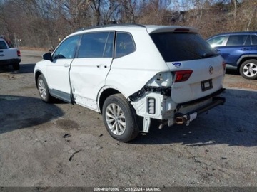 Volkswagen Tiguan II 2018 Volkswagen Tiguan 2018 VOLKSWAGEN TIGUAN 2.0T S 2.0 Benzyna 184KM, zdjęcie 3