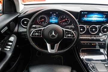 Mercedes GLC C253 SUV Facelifting 2.0 200d 163KM 2020 MERCEDES-BENZ GLC 200 d 4-Matic Suv 2.0 163KM 2020, zdjęcie 11