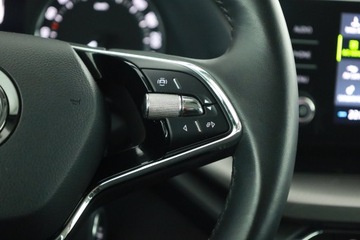 Skoda Octavia IV Liftback 2.0 TDI 150KM 2022 Skoda Octavia 2.0 TDI, Salon Polska, zdjęcie 12