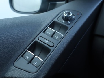 Volkswagen Tiguan I SUV Facelifting 2.0 TDI CR DPF BlueMotion 140KM 2015 VW Tiguan 2.0 TDI, Navi, Klima, Klimatronic, zdjęcie 13