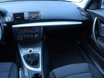 BMW Seria 1 E81/E87 Hatchback 5d E87 1.6 116i 115KM 2006 BMW 1 116i, Klima, Tempomat, Parktronic,ALU, zdjęcie 7