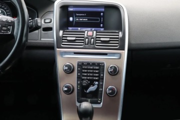 Volvo XC60 I SUV 2.0 D3 136KM 2013 Volvo XC60 D3, Klima, Klimatronic, Tempomat, zdjęcie 11