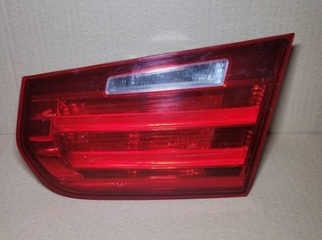 BMW 3 F30 F35 F31 2013 ZADNÍ STRANA PRAVÁ SVĚTLA KRYT KUFRU