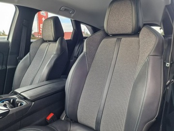 Peugeot 3008 II Crossover Facelifting  1.5 BlueHDi 130KM 2021 Peugeot 3008 Allure, zdjęcie 18