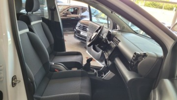Citroen C3 Aircross  I Crossover 1.2 PureTech 110KM 2018 Citroen C3 Aircross C3 AIRCROSS 1.2 1.2 Benzyna 110KM, zdjęcie 23