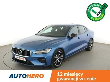 Volvo S60 II Sedan Facelifting 2.0 T4 DRIVE-E 190KM 2019 Volvo S60 R-Design automat T4 skóra navi kamera