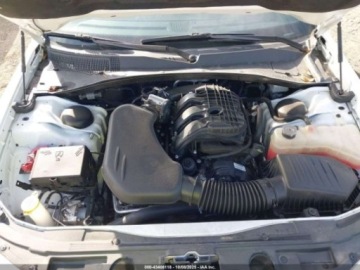 Chrysler 300C II 2023 Chrysler 300 2023 Chrysler 300 Touring RWD 3.6 Benzyna 292KM, zdjęcie 10