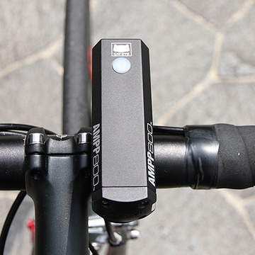 Передний велосипедный фонарь CatEye AMPP800 USB 2500 мАч
