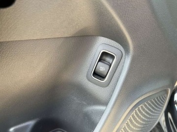 Mercedes CLA C118/X118 Coupe Facelifting 1.3 180 136KM 2024 Mercedes-Benz CLA CLA 180 FV 23 Polski Salon Darmowy raport AutoDNA, zdjęcie 17