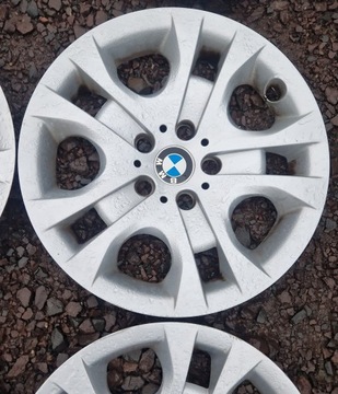 Оригинальные колпаки BMW X1 16 дюймов 17812610 Комплект.