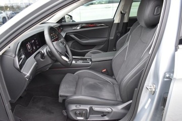 Volkswagen Passat B8 Variant Facelifting 2.0 TDI SCR 150KM 2025 Volkswagen Passat Variant 150KM TDI DSG Elegance IQDrive Alu17 Kamera360 H, zdjęcie 28