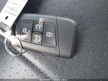 Volkswagen Tiguan II 2022 Volkswagen Tiguan 2022r, SE, 2.0T, 4x4 2.0 Benzyna 185KM, zdjęcie 12