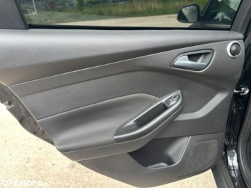 Ford Focus III Kombi Facelifting 1.6 TDCi 115KM 2014 Ford Focus Ford Focus 1.6 TDCi DPF Titanium 1.6 Diesel 115KM, zdjęcie 23