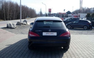 Mercedes CLA C117 Shooting Brake Facelifting 1.5 180 d 109KM 2017 Mercedes-Benz CLA 180d 109KM Automat Lopatki Zero korozji Navi Skora 1.5, zdjęcie 5