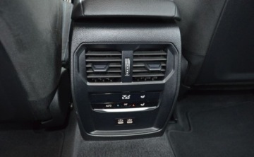 BMW Seria 3 G20-G21 Touring Facelifting 2.0 330i 245KM 2024 BMW Seria 3 330i 258 KM xDrive M-Pakiet Led Head-Up Kamera Ambiente ACC Se, zdjęcie 19