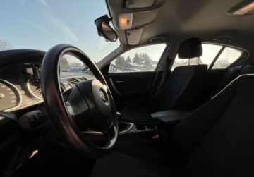 BMW Seria 1 E81/E87 Hatchback 5d E87 1.6 116i 122KM 2009 BMW Seria 1 Klima Alu Super stan Gwarancja w cenie Warszawa VFJA 1.6 122KM, zdjęcie 8