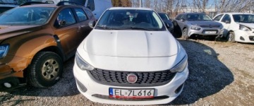 Fiat Tipo II Sedan 1.4 95KM 2018 Fiat Tipo 2018r, SALON POLSKA. 1.4 LPG. Delikatnie uszkodzony lewy tyl. Je