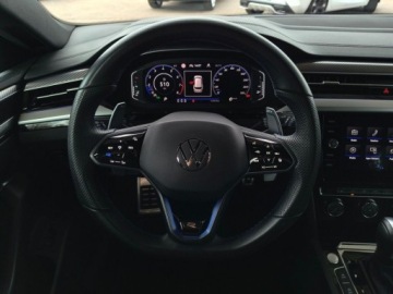 Volkswagen Arteon Shooting Brake R 2.0 TSI 320KM 2023 Volkswagen Arteon Shooting Brake R 4Mot. serwis ASO 2.0TSI 320KM pakiety A, zdjęcie 17