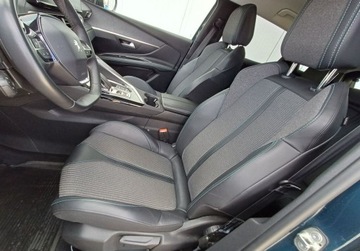 Peugeot 3008 II Plug-In Hybrid Facelifting 1.6 HYBRID 225KM 2021 Peugeot 3008 149 1.6 PureTech Hybrid PHEV Allure 225 KM I wl. FV23, zdjęcie 12