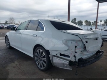 Mercedes Klasa E W214 2023 Mercedes-Benz Klasa E 350 2023 2.0 Benzyna 255KM, zdjęcie 3