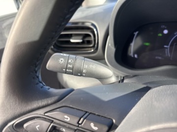 Toyota Yaris IV Hatchback 1.5 Hybrid Dynamic Force 116KM 2024 Toyota Yaris Hybrid 1.5 Style IV (2020-) Hybrid 1., zdjęcie 18