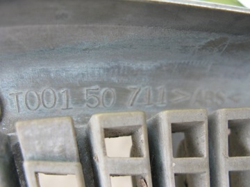 MAZDA XEDOS 9 MASKA MŘÍŽKA T00150711 T001 50 711