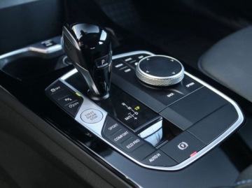 BMW Seria 1 F70 2024 BMW Seria 1 1.5 Benzyna 136KM, zdjęcie 16