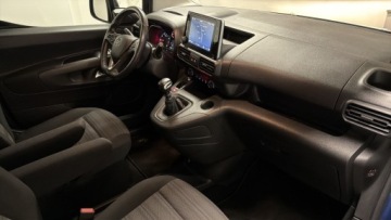 Opel Combo E Kombivan 1.5 Diesel 131KM 2022 Opel Combo Opel Combo Life wersja Elegance F-ra Vat 23 1.5 Diesel 131KM, zdjęcie 26