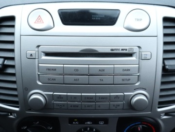 Hyundai i20 I Hatchback 5d 1.2 DOHC 78KM 2010 Hyundai i20 1.2, Klima, zdjęcie 14