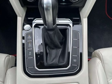 Volkswagen Passat B8 Limousine 2.0 TSI BlueMotion Technology 280KM 2016 Volkswagen Passat 2.0 R-Line 480KM DSG Salon Polska Pierwszy Wl. Grupa Cic, zdjęcie 27